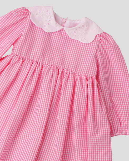 Rochie roz cu patratele si guler brodat